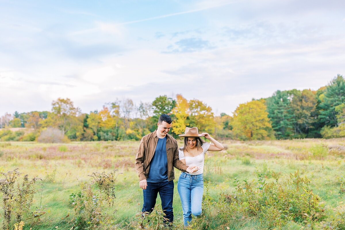 New-Hampshire-Fall-Engagement-Photography_0008