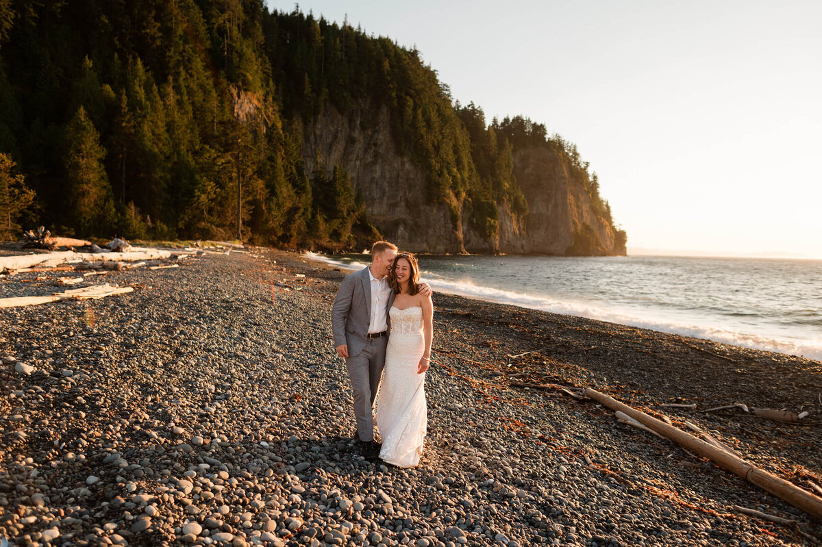 Couple at Agate Beach Lodge Wedding 