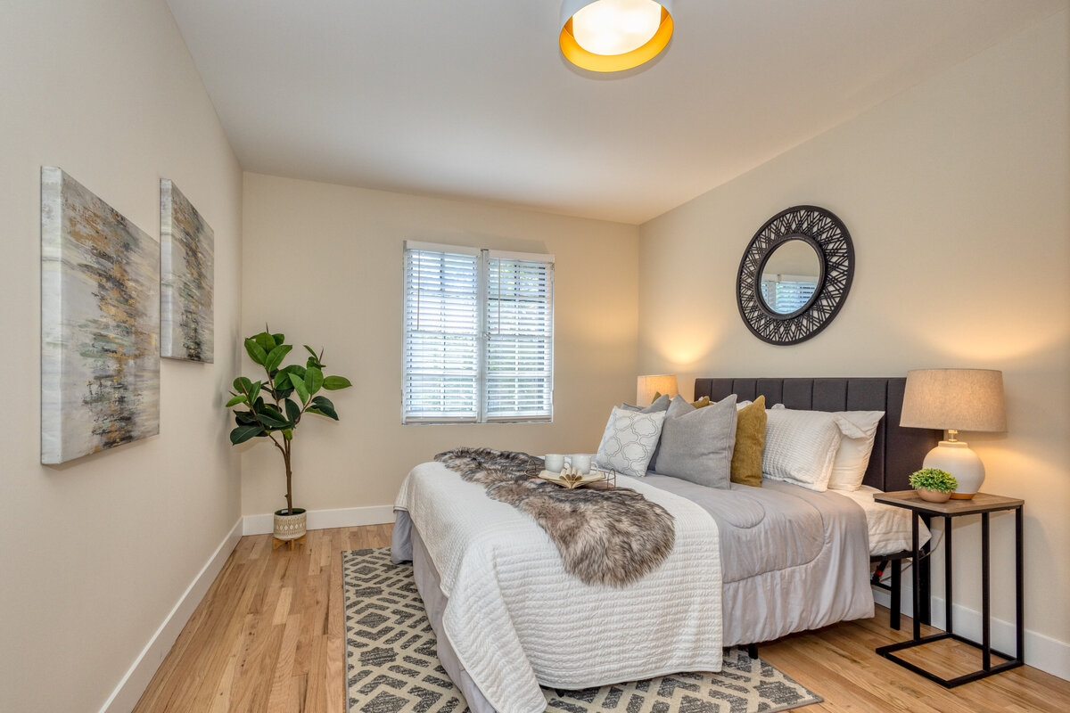 958-968 N Washington St-Mary Lou Apartments in Downtown Denver-Unit 958-202 staged-026