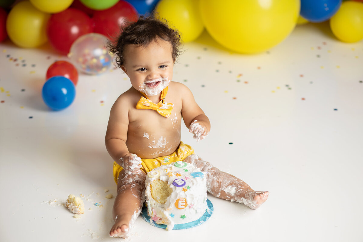 cake smash photography in Fayetteville Georgia