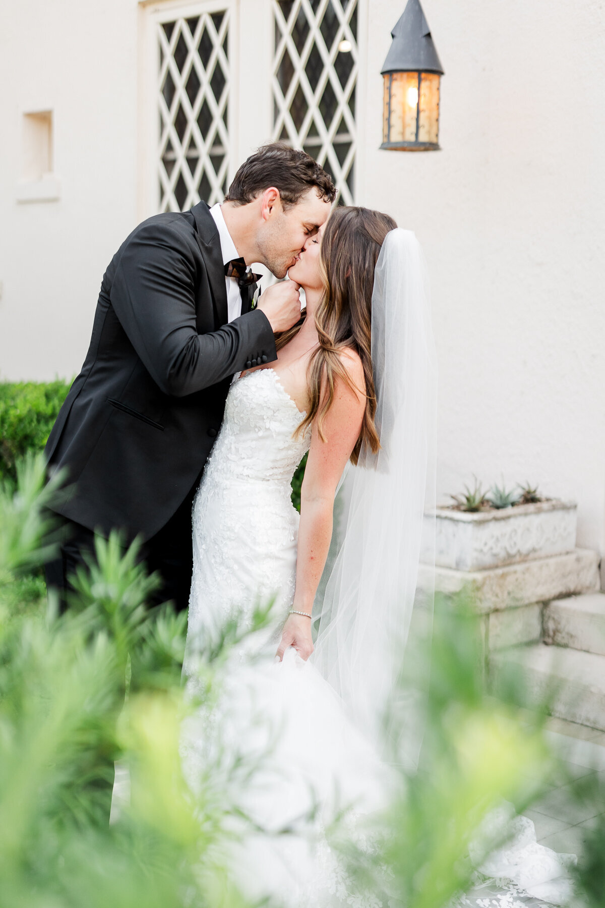 Laguna-Gloria-Wedding-Photographer-Austin-0041