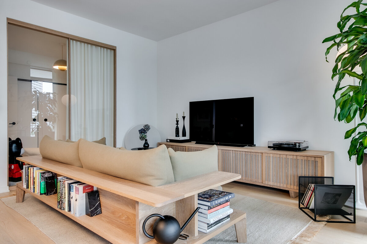 016_Living Room