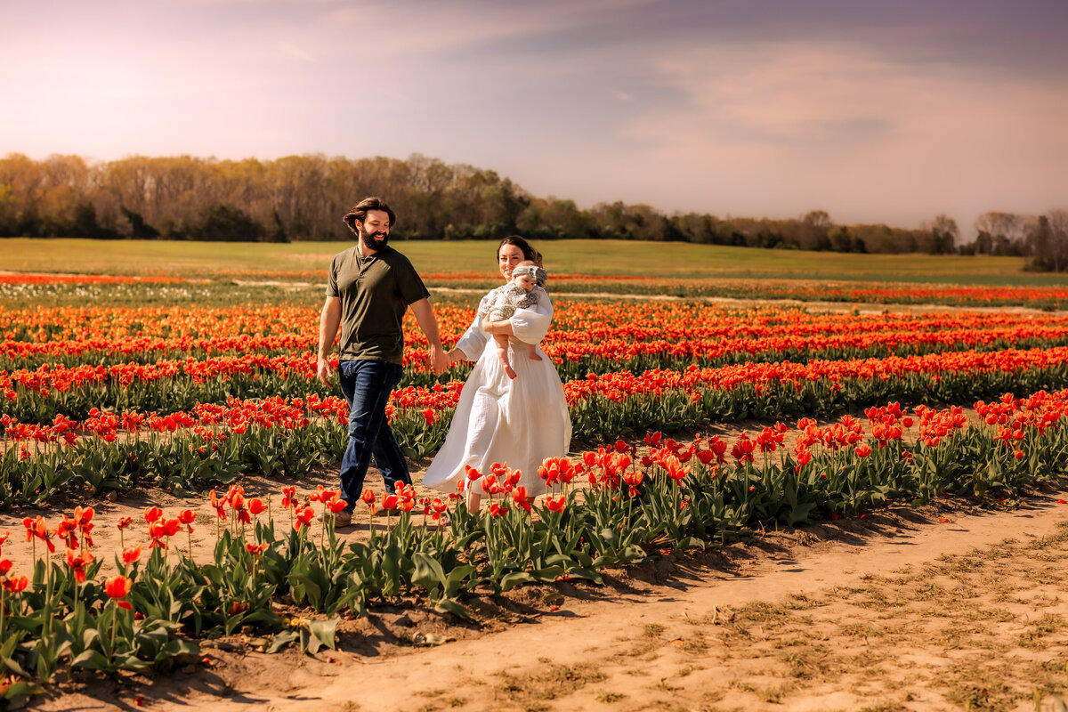 Natelie Varela - Tulip Mini Session-8