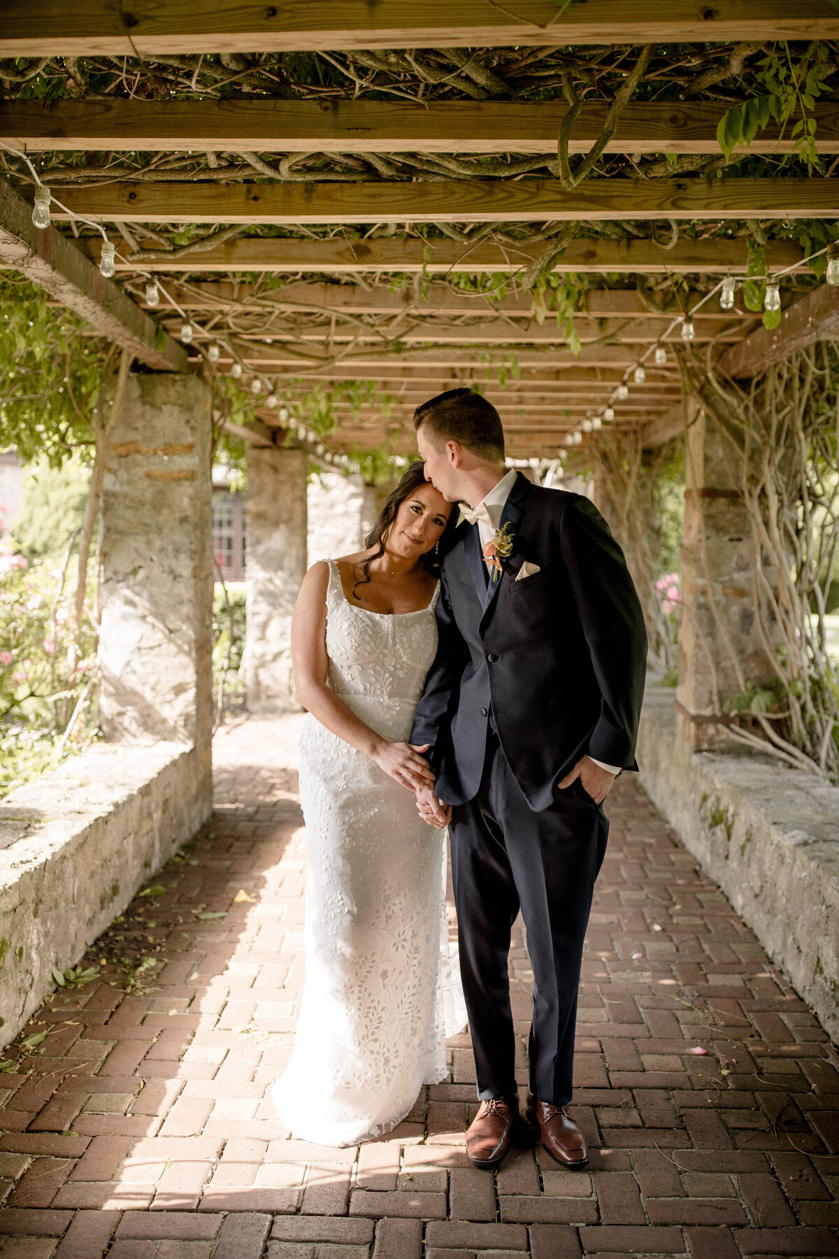 wisteria-arch-wedding-photos-connecticut-wedding