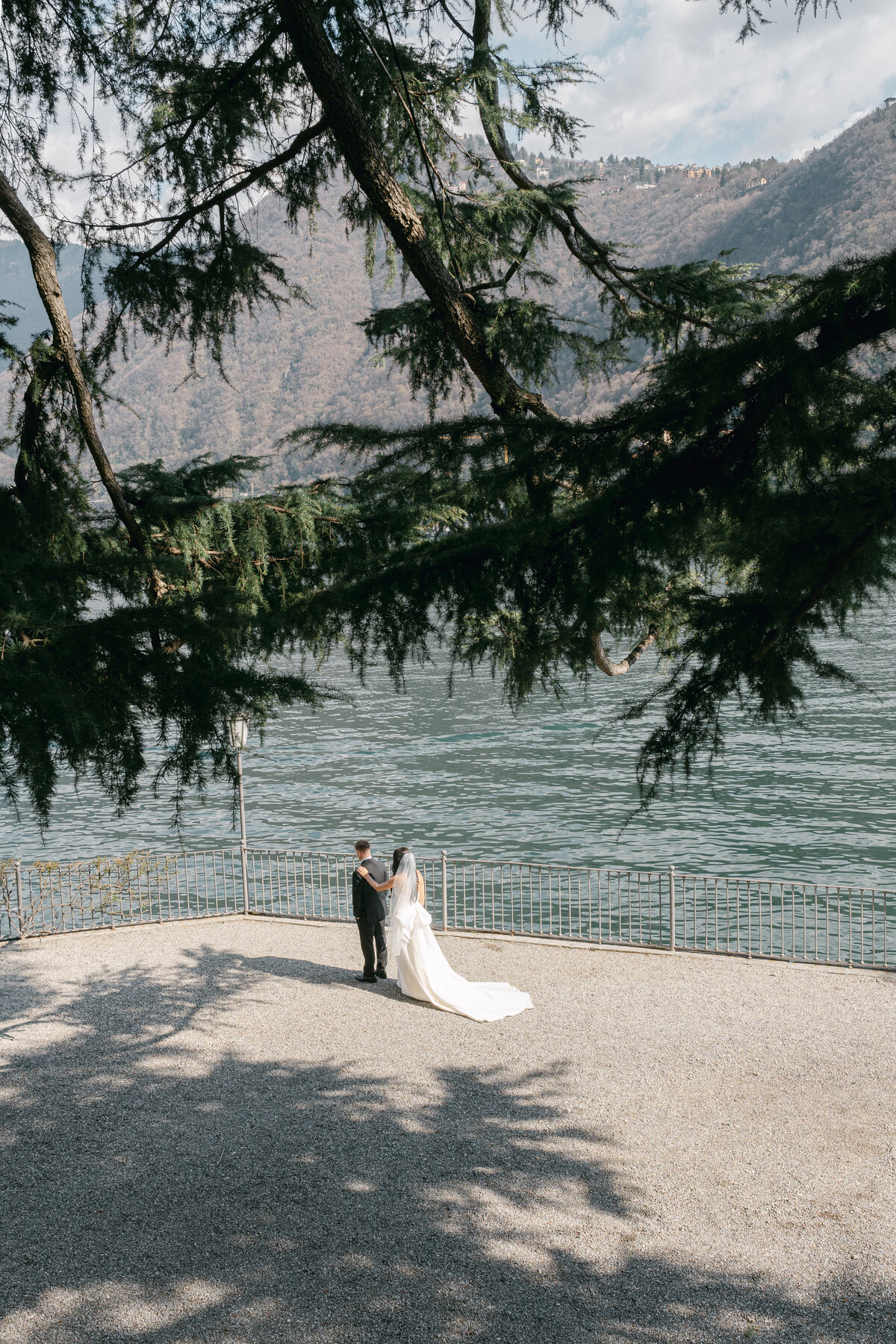AbbyChris-Previews-LakeComoElopement-17March2025-AmaliStudios-26