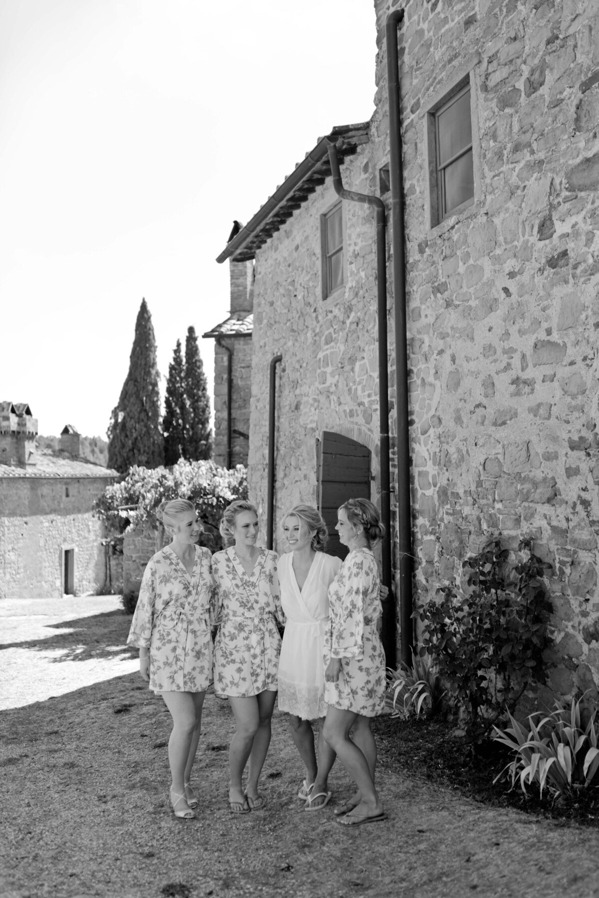 014_Tuscany_Castello_Di_Gargonza_Destination_Wedding_Photographer-38_Destination wedding photographer in Tuscany at Castello di Gargonza. Captured by Flora and Grace photography. 