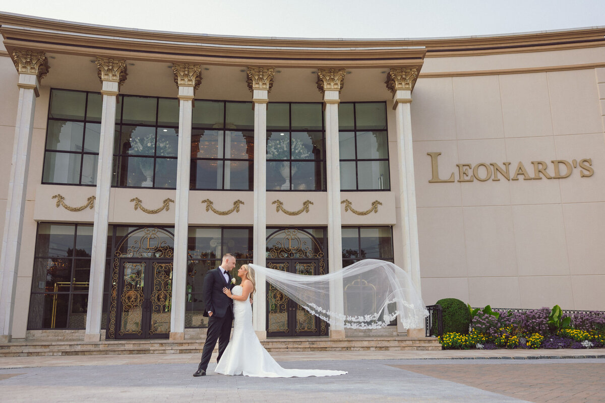 240816-Victoria&Joseph-LeonardsPalazzo-Wedding-GreatNeck-NY-Previews-Web-153