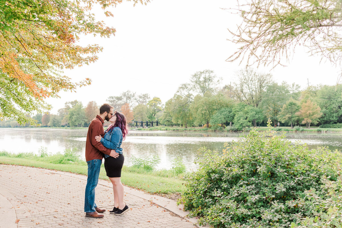 Meredith Mutza photography, Milwaukee based photographer, fall engagement session, fall engagement, engagement photoshoot, wisconsin wedding photographer, wedding photographer, milwaukee couples, milwaukee wisconsin, wisconsin fall engagement, fall couples photos