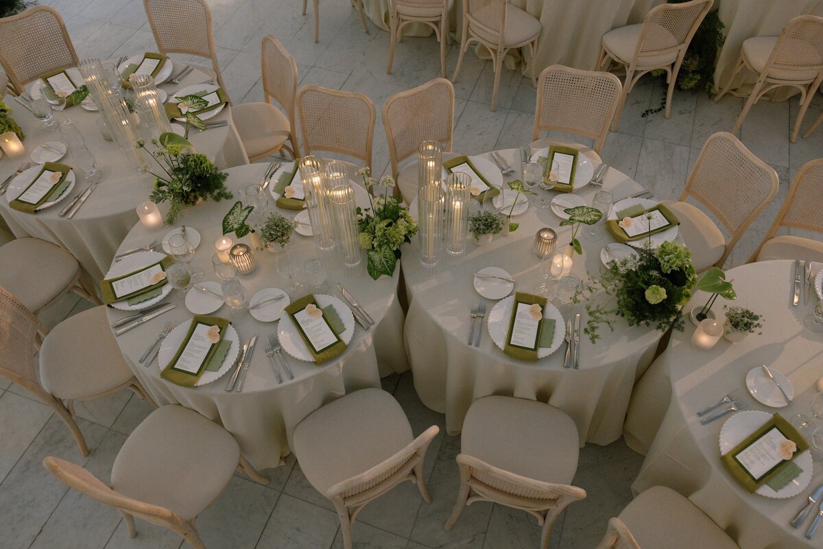 Summer Wedding at The Milwaukee Art Museum - L+A_WLP -2509 2