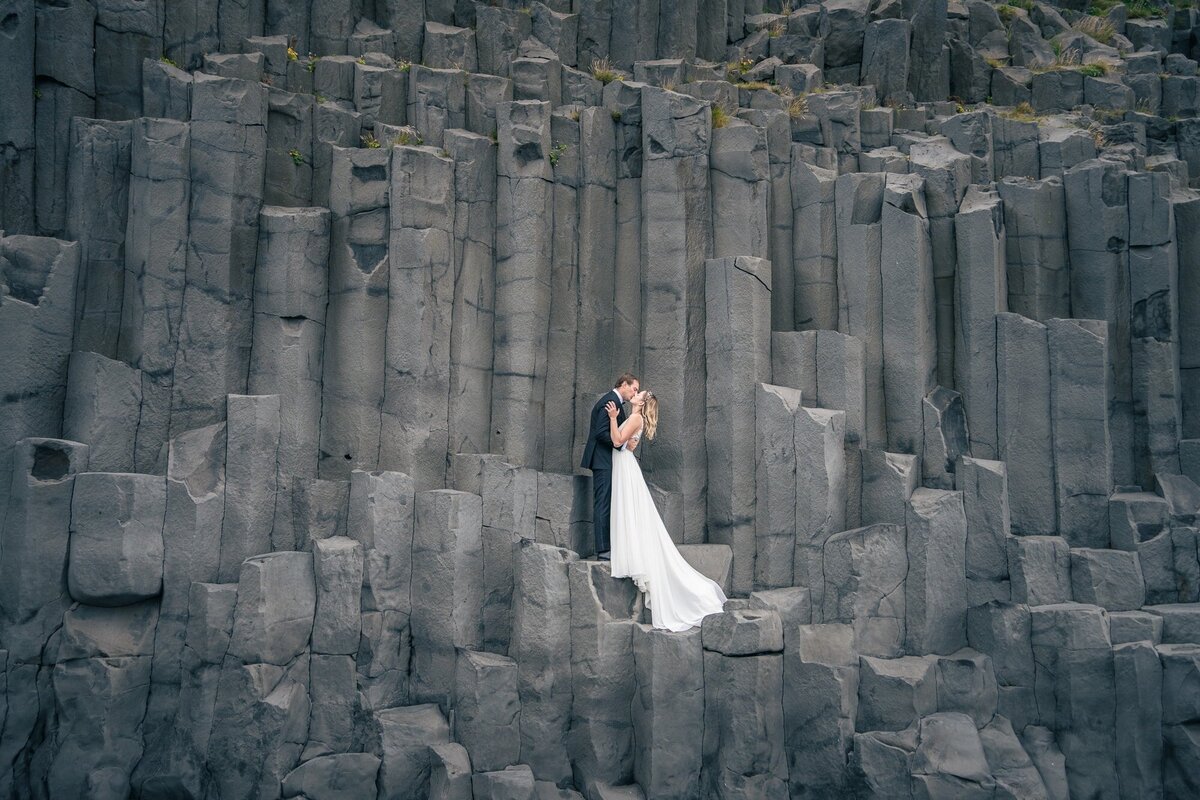 Reynisfjara-black-sand-beach-basalt-columns-elopement