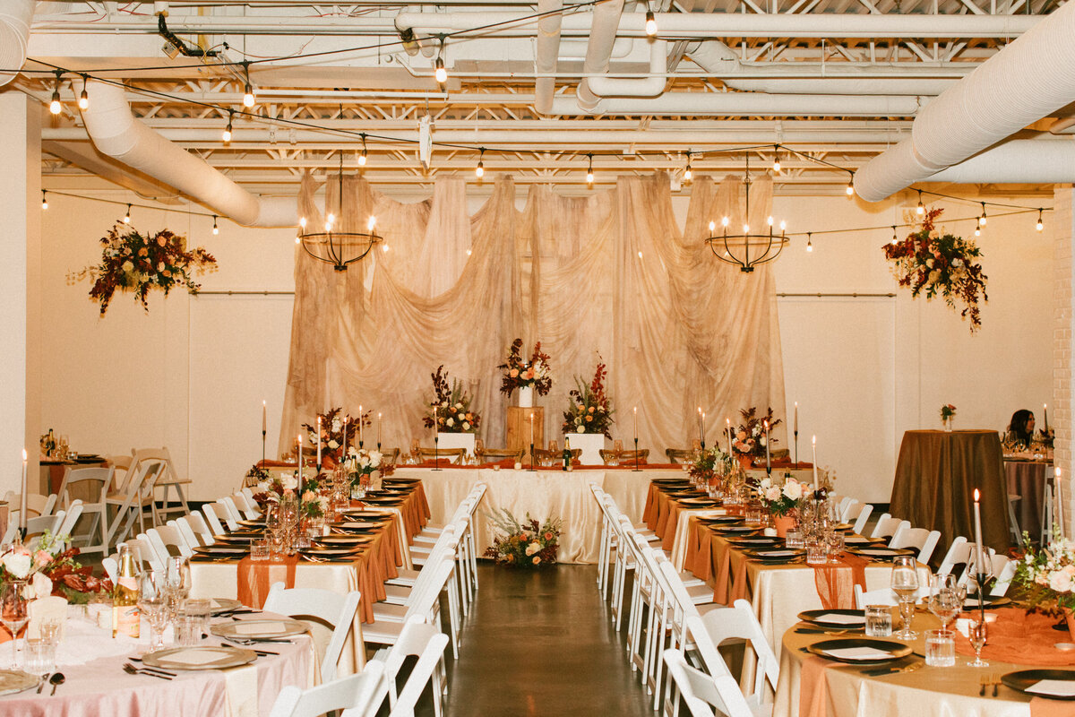 Brownstone-wedding-reception-tables-fall-inspired