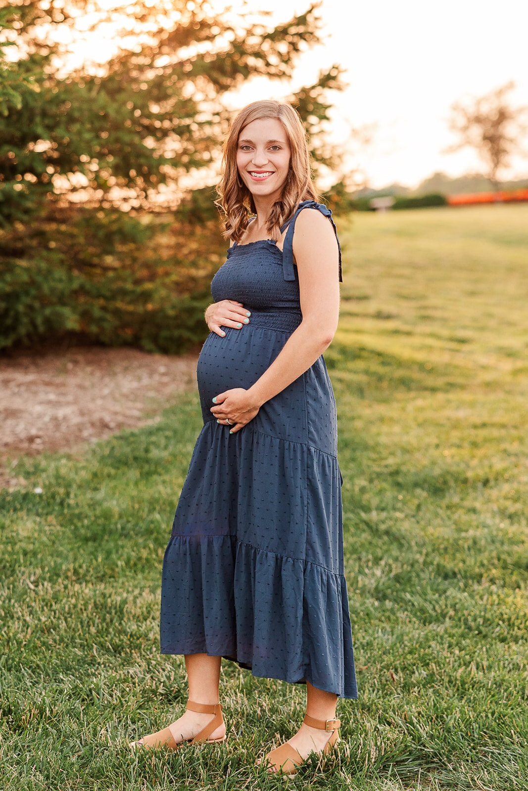2023 Maternity Session _ Cox Hall Gardens_Alexis Fox Photography + Maternity Session + Cox Hall Gardents + Carmel + Indiana (16 of 24)