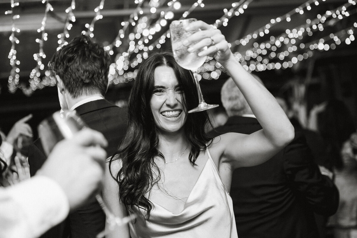 jaclyn-fisher-events-planning-chic-modern-greenhouse-wedding-in-philadelphia-151