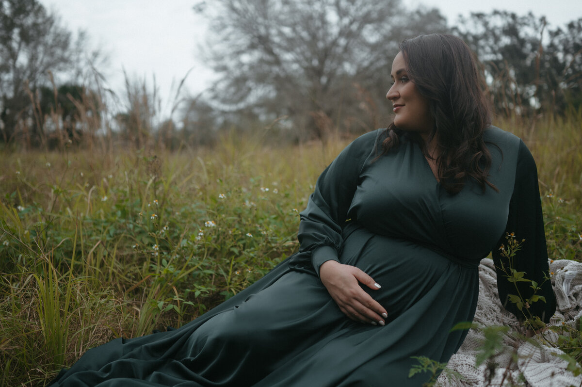 maternity photos of mother