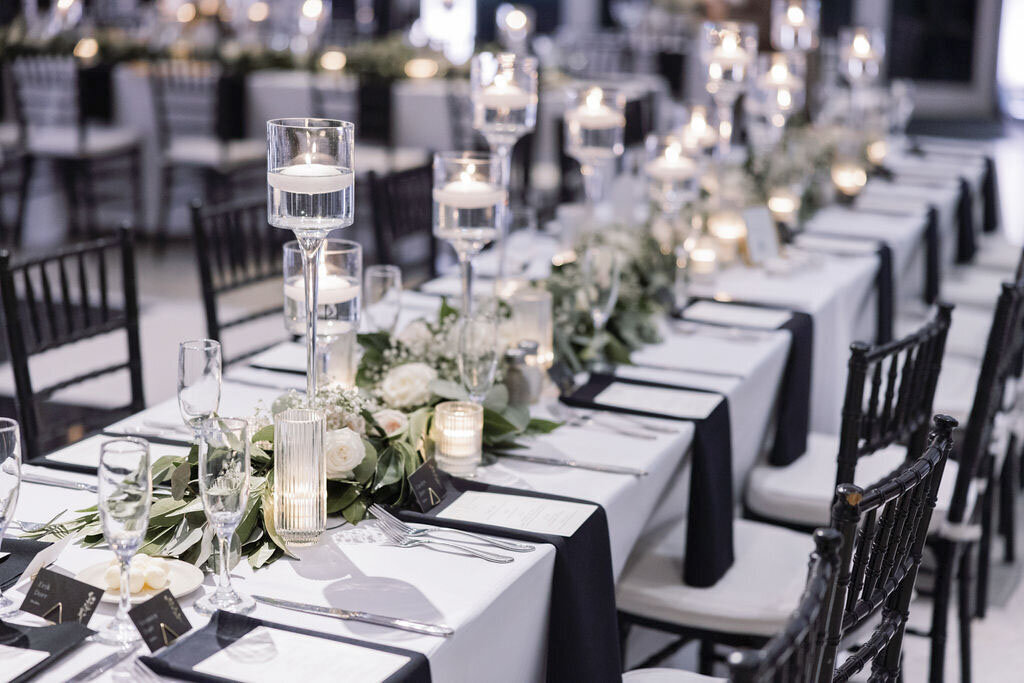 422 - Hundredsofmoments-Courtney&Matthew-Details-3844-241109-53