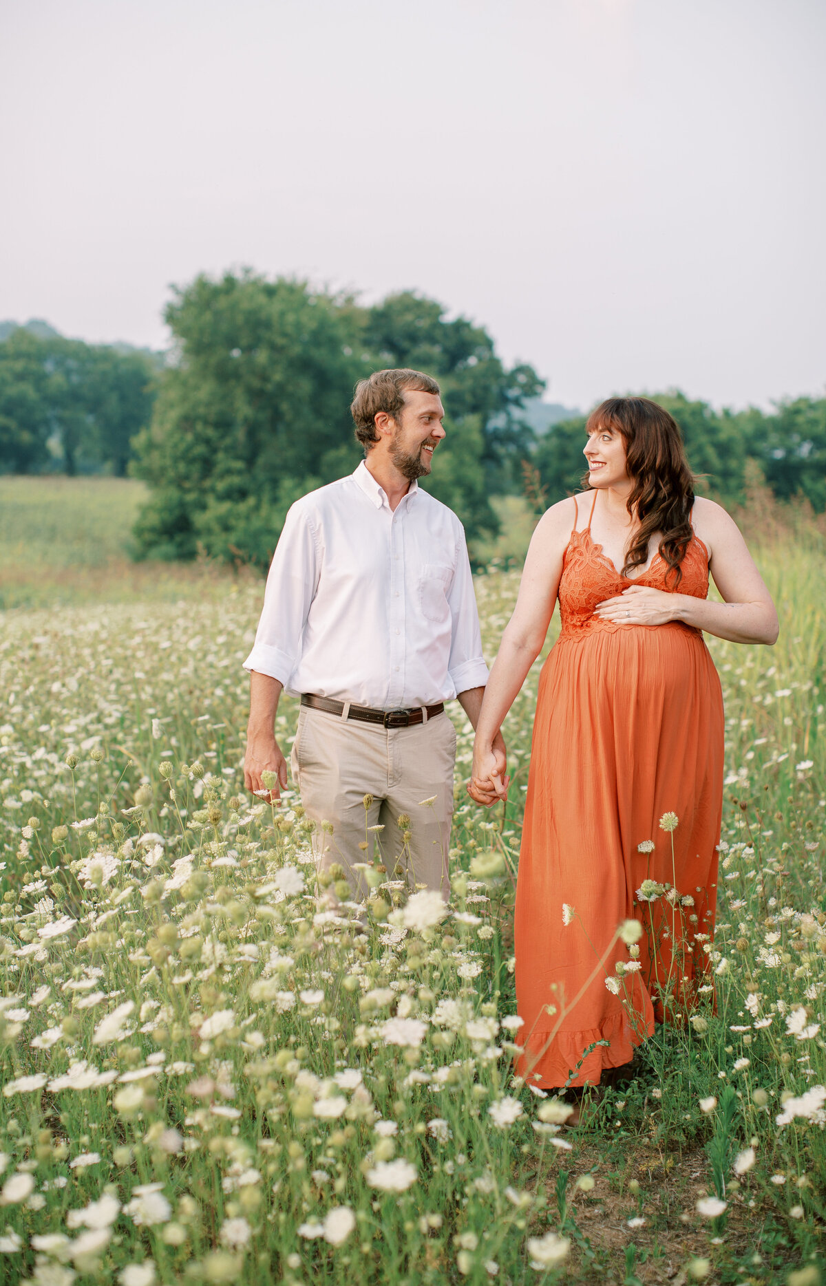 mariah_rock_photography_classic_timeless_wedding_photographer_knoxville_tennessee_chattanooga_tennessee_destination_travel_fine_art_high_end_luxury_wedding_engagement_elopement_photo_black_white_elegant_traveling_travel_city