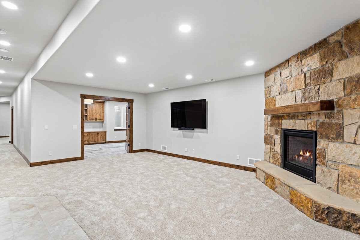 rustic-retreat-new-construction-interior-design-cheyenne-wy_37