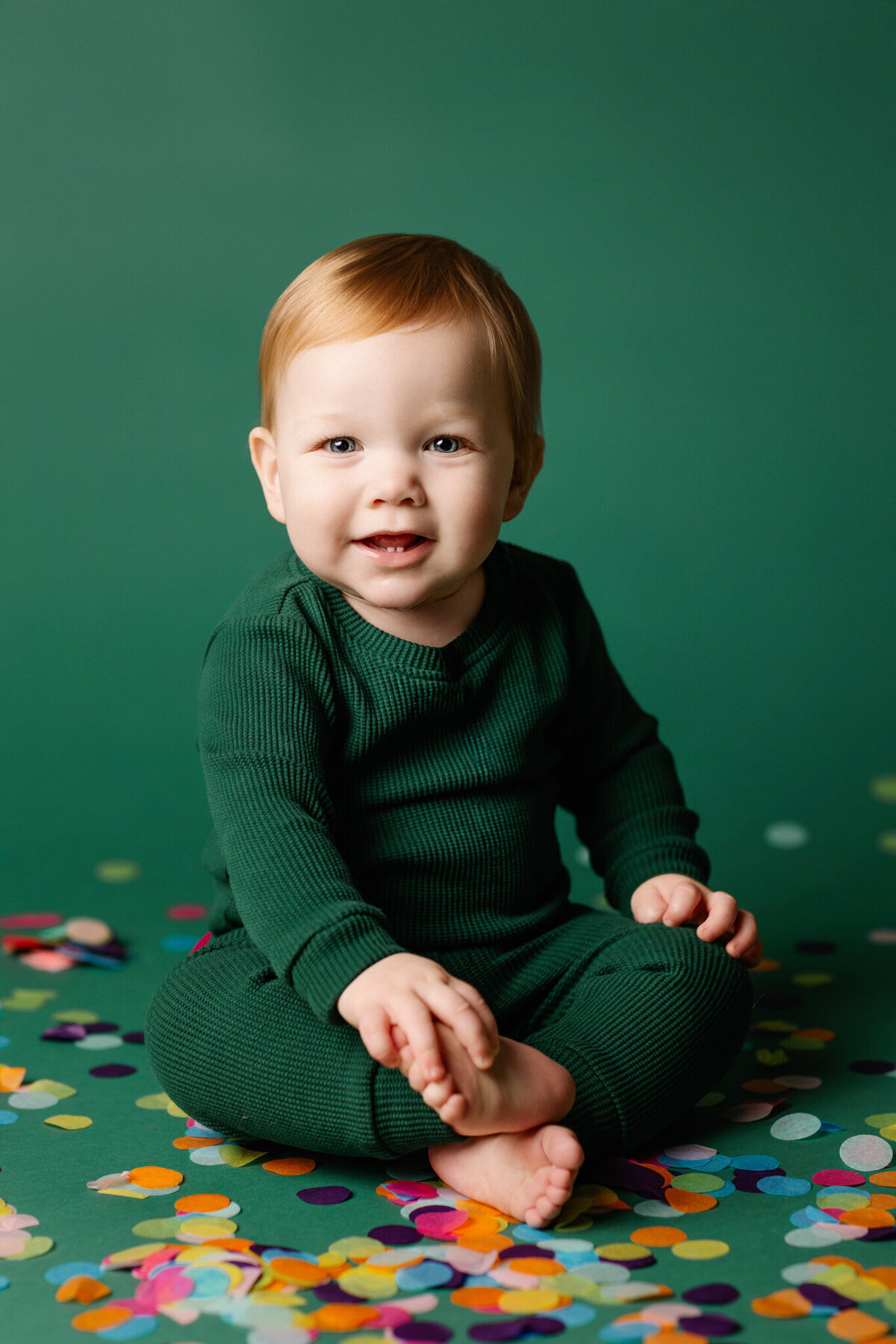 NW Arkansas cake smash photographer, cake smash photography near me, baby birthday photoshoot NW Arkansas