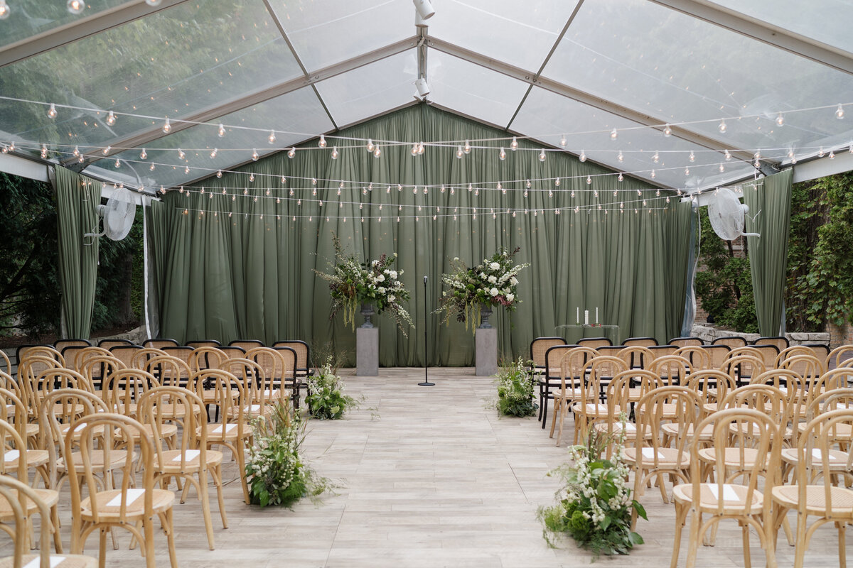 Chicago Illuminating Company Modern Greenery Wedding by Life In Bloom_3