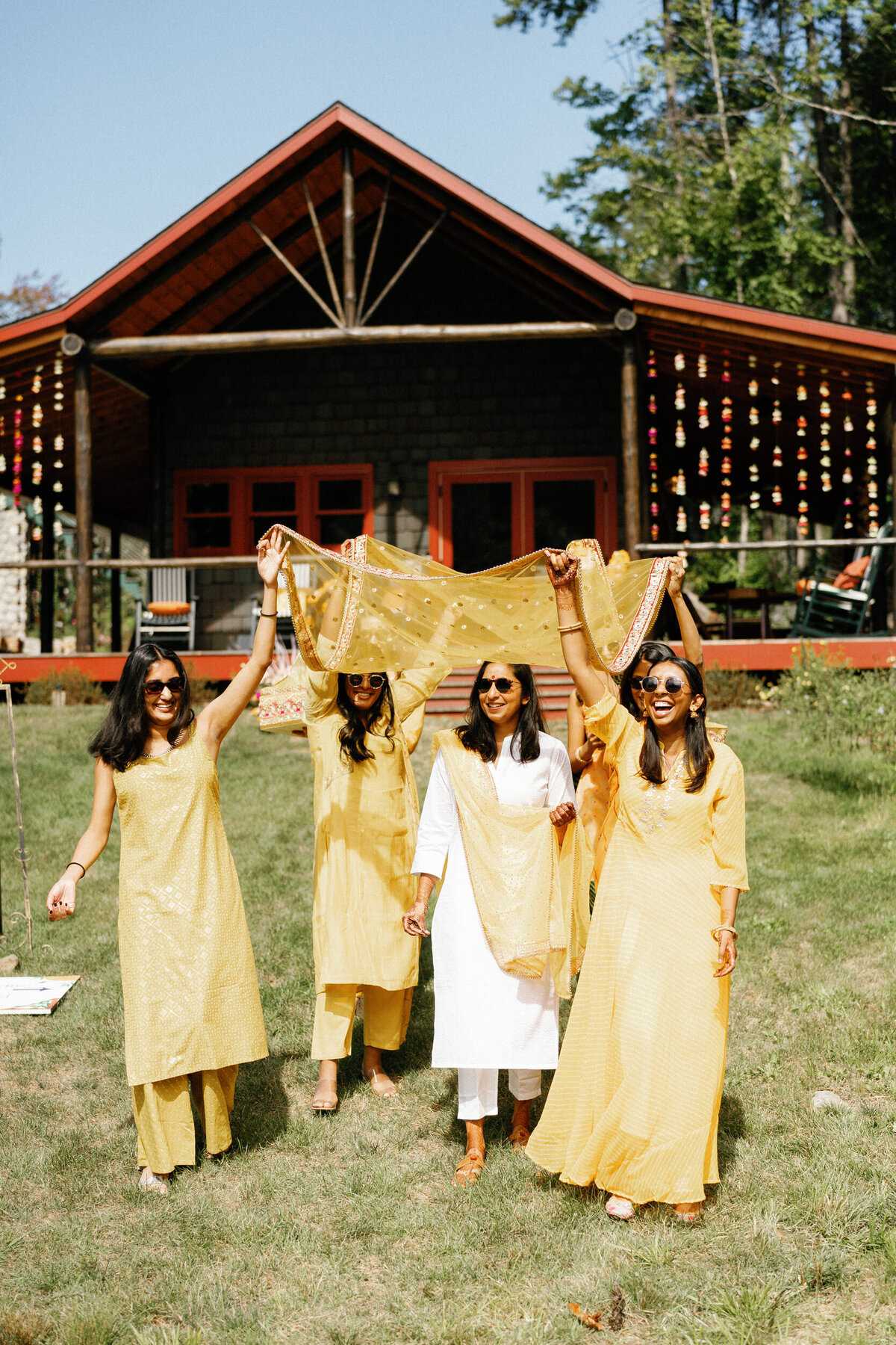 Lakefalls_Lodge_NH_Indian_Wedding_LevKuperman_018