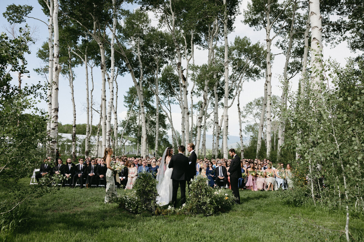 flyingdiamondranchwedding_carolinebrackneyphotography