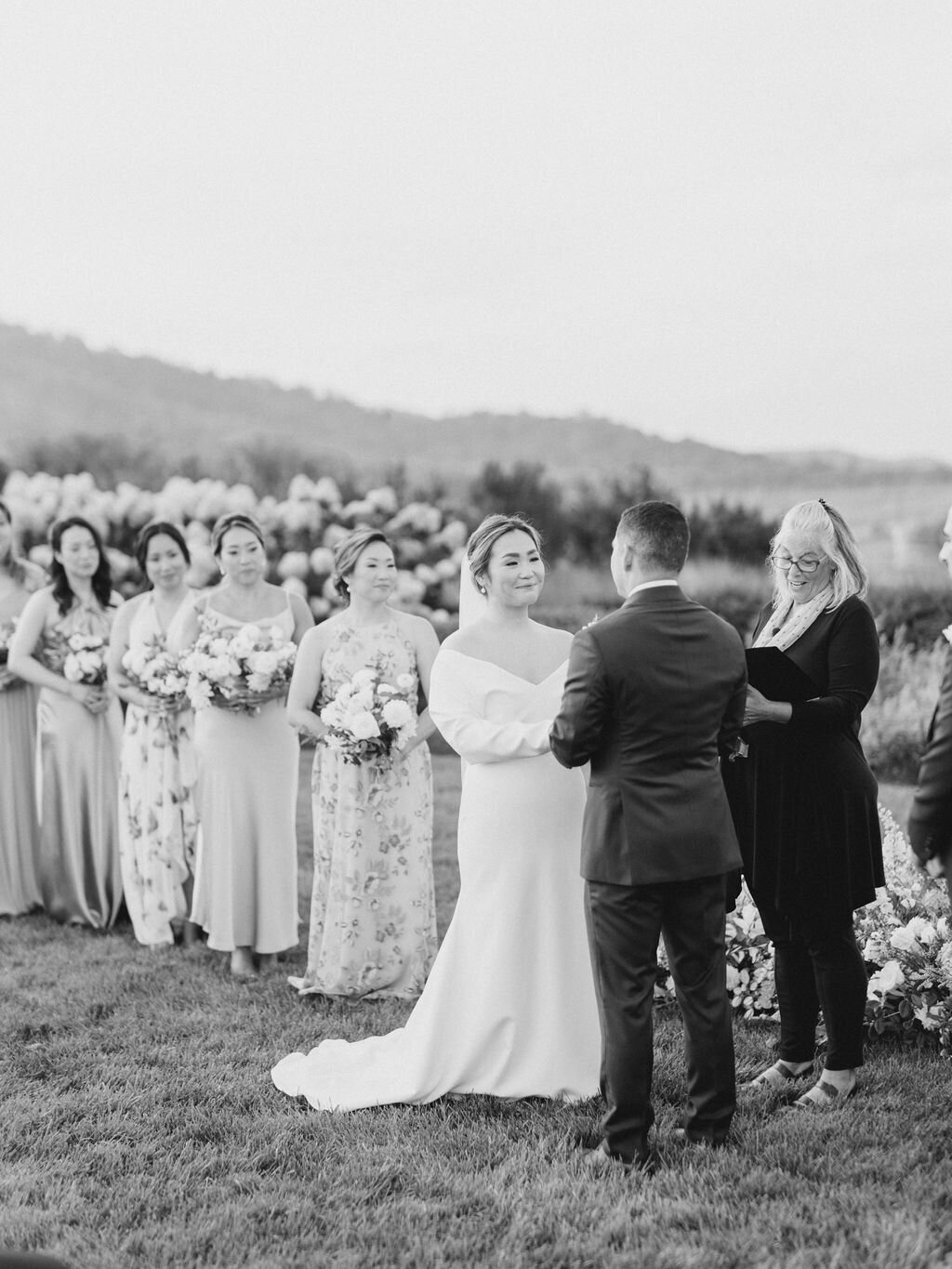 Leslie&Ricardo_EarlyMountainVineyardWedding_SneakPeek-86