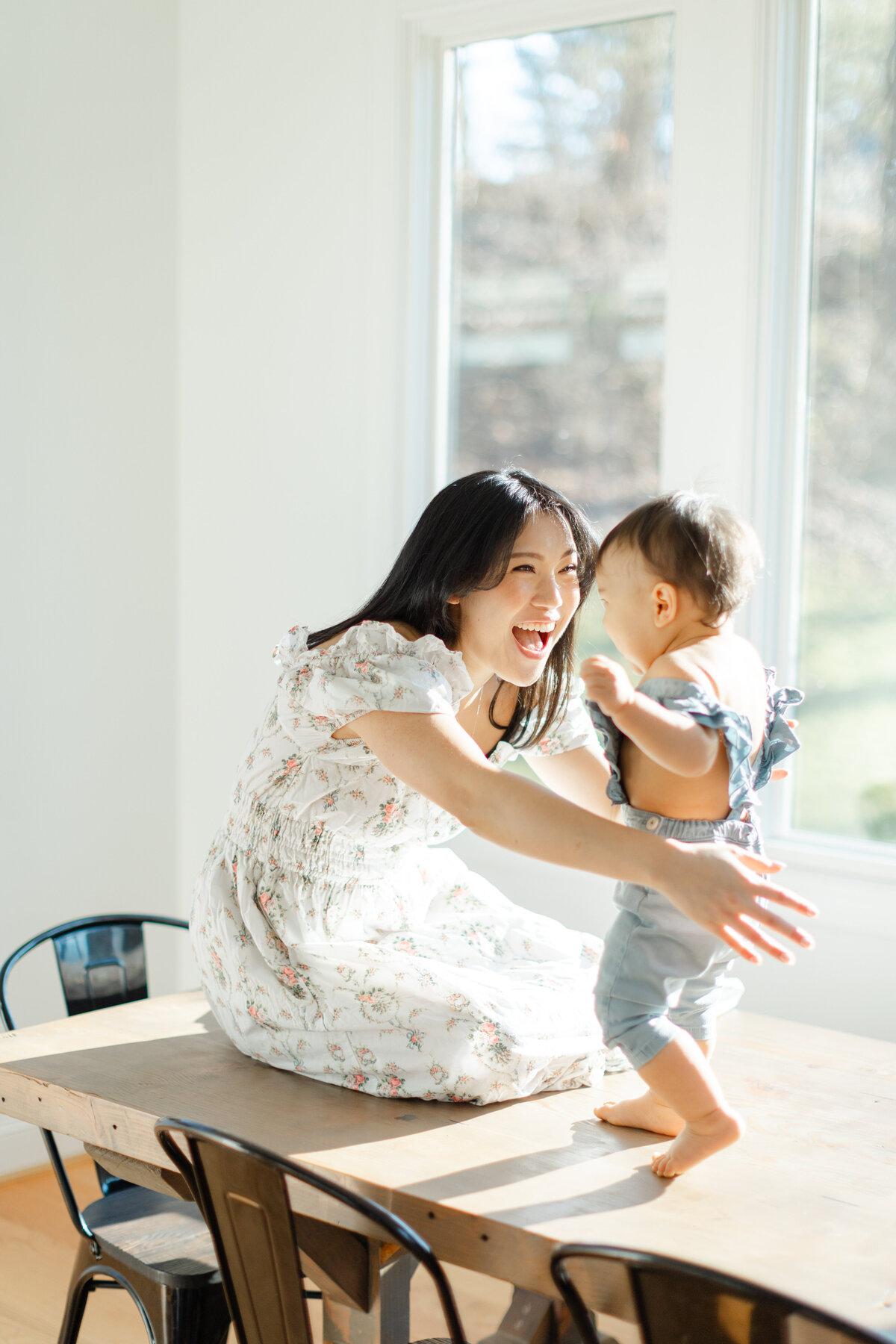 Baby takes early steps to her mama