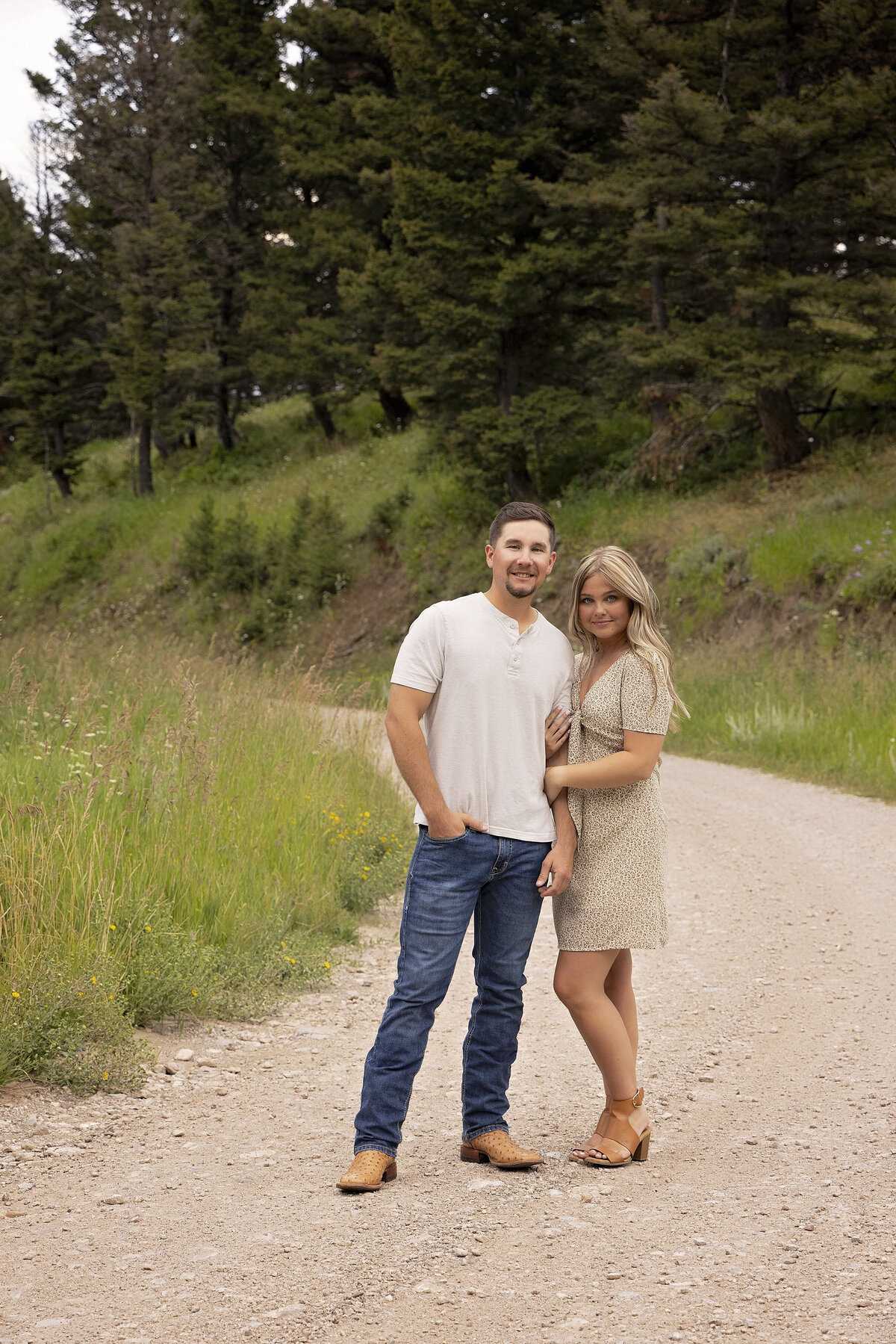 Shanna-Mae-Photography-Montana-Photographer-Engagement-Couples-Mountains-Wildflowers-Ennis-Bozeman-012
