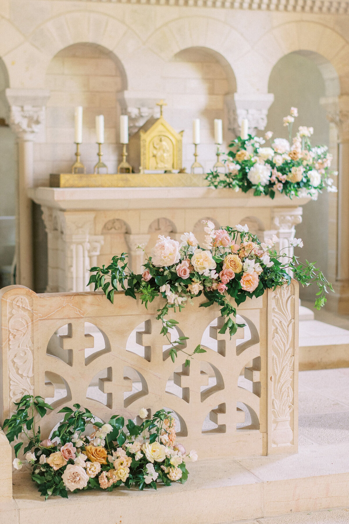 Maïlys Fortune Photography Husband Wife Wedding Weddings Photography France Switzerland Italy Timeless Dreamy Imagery Bilingual French English Destination Weddings Destination Wedding Provence French Riviera Paris Lake Como Tuscany55