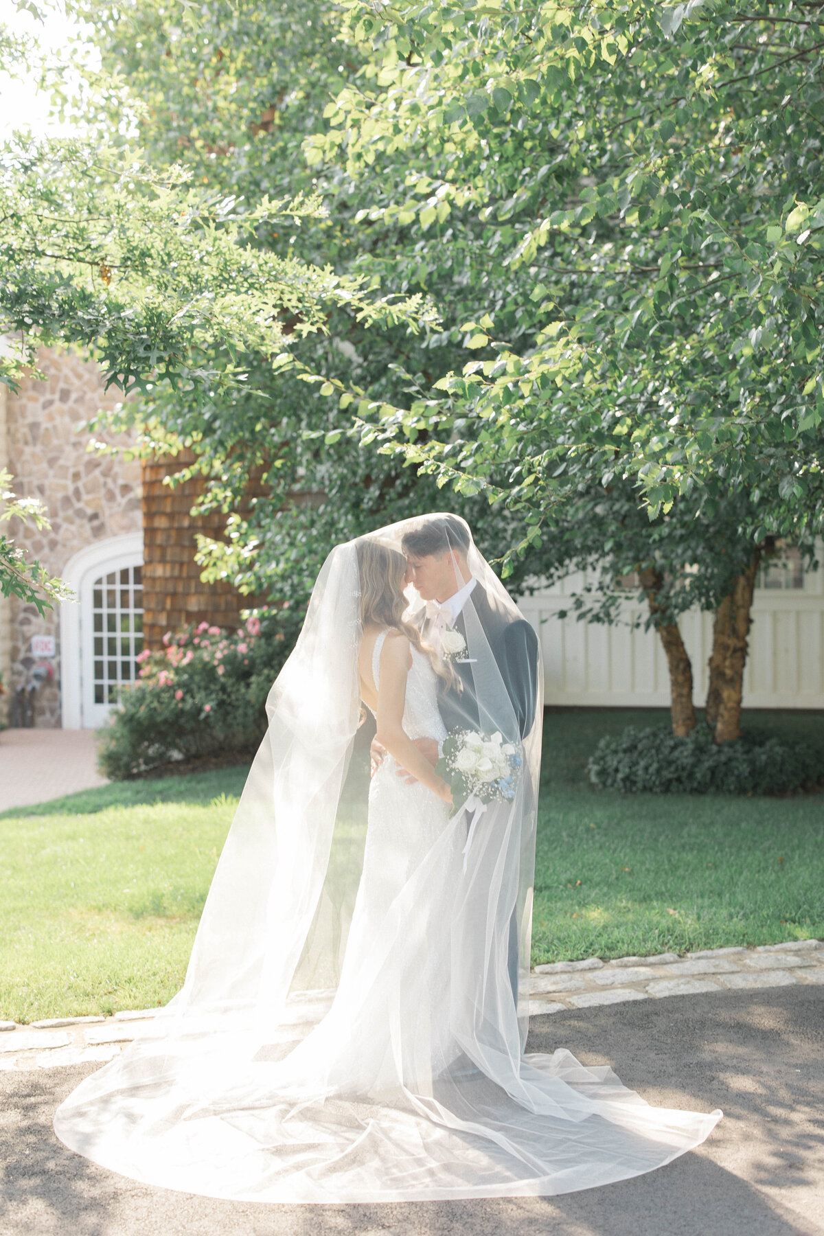 Molly Sue Photography New Jersey + East Coast Wedding Photographer Romantic Imagery Engagement Lifestyle Heirloom Wedding Albums1
