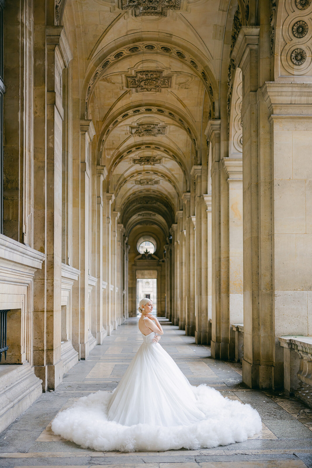 Dylan-Pariety-Couture-Paris-Engagement-Pre-Wedding-Larisa-Shorina-Destination-Photography-7