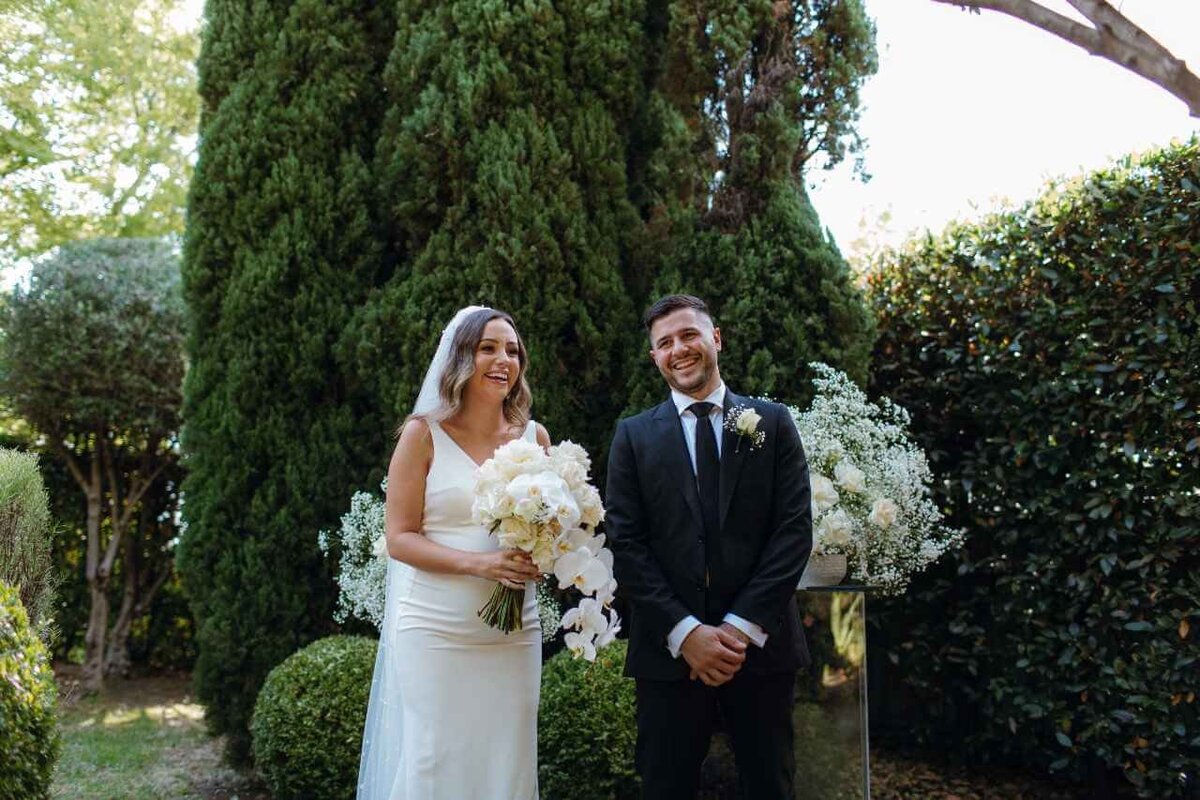 couple_at_ceremony_in_garden
