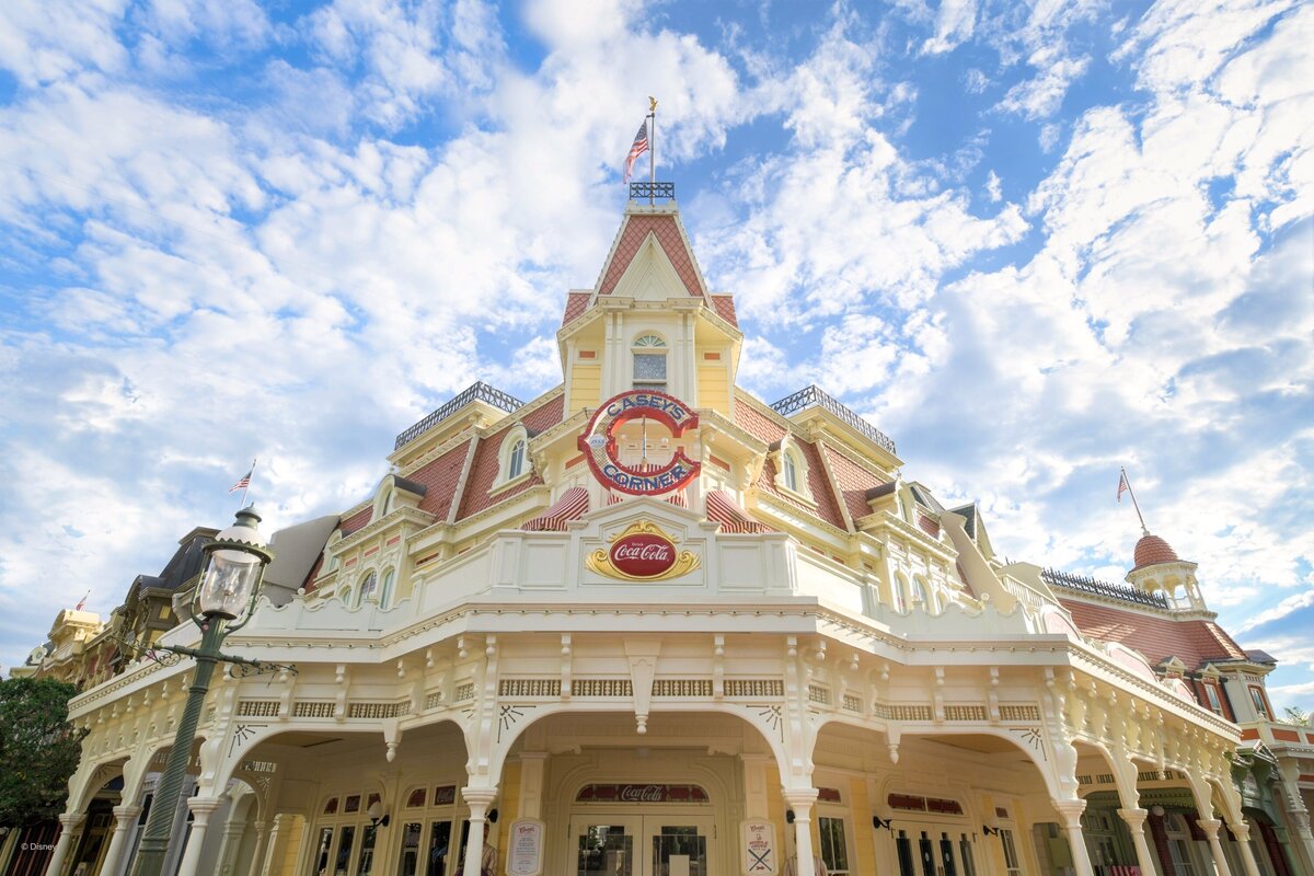 2025-02-20 - Magic Kingdom Park - Main street usa_11