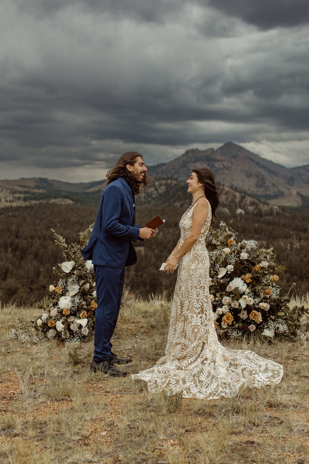 denver-elopement-photographySantinaandChristianPikesPeakRanchColoradoSpringsWeddingElopementPhotographerDenver-57