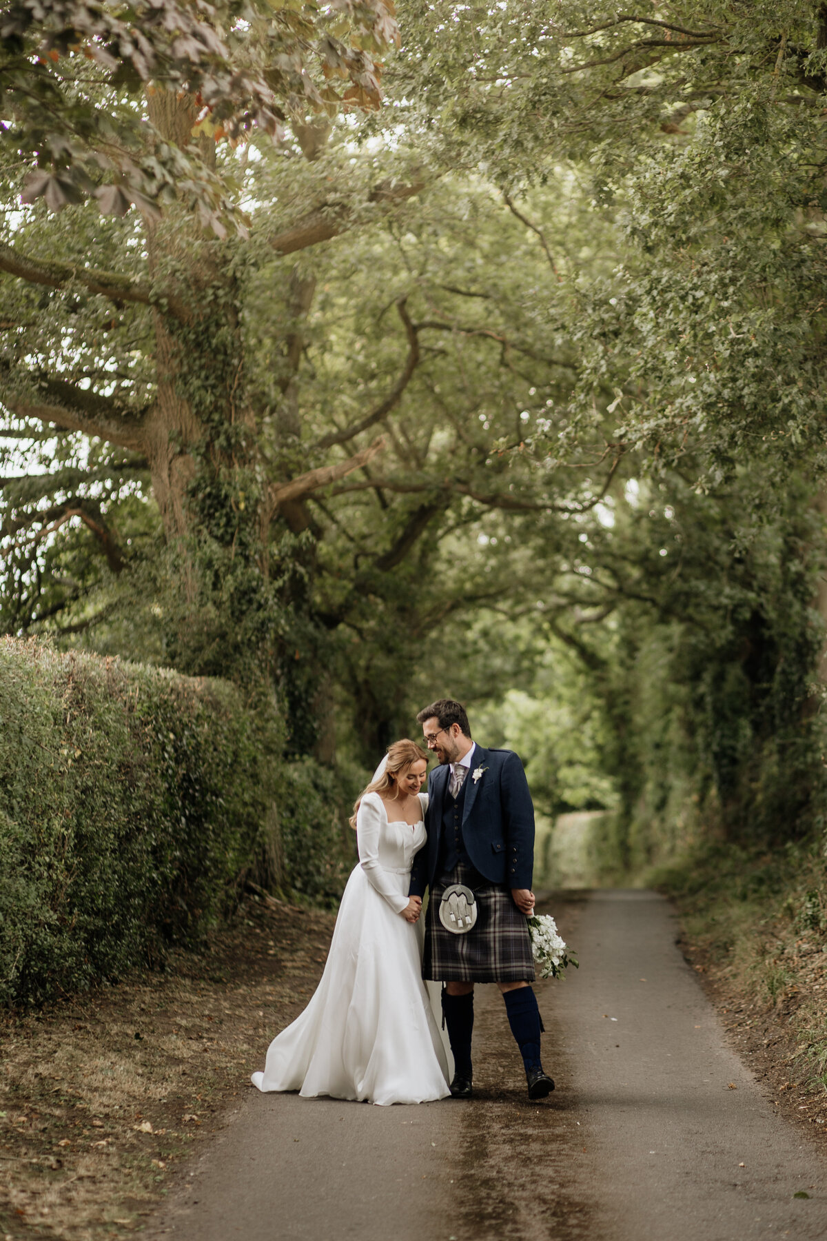 GraceDovePhotography-Olivia&Fraser-SneakPeeks-49