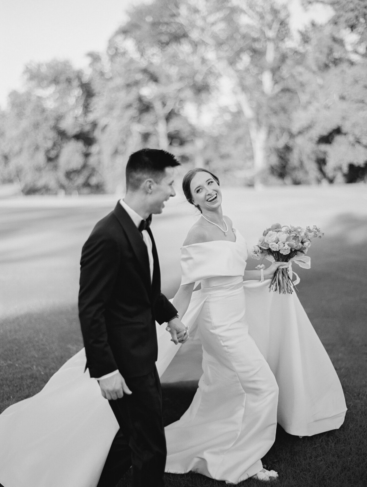 Hannah Lamb Events full service wedding planning and design company Louisiana based destination wedding and event planner11