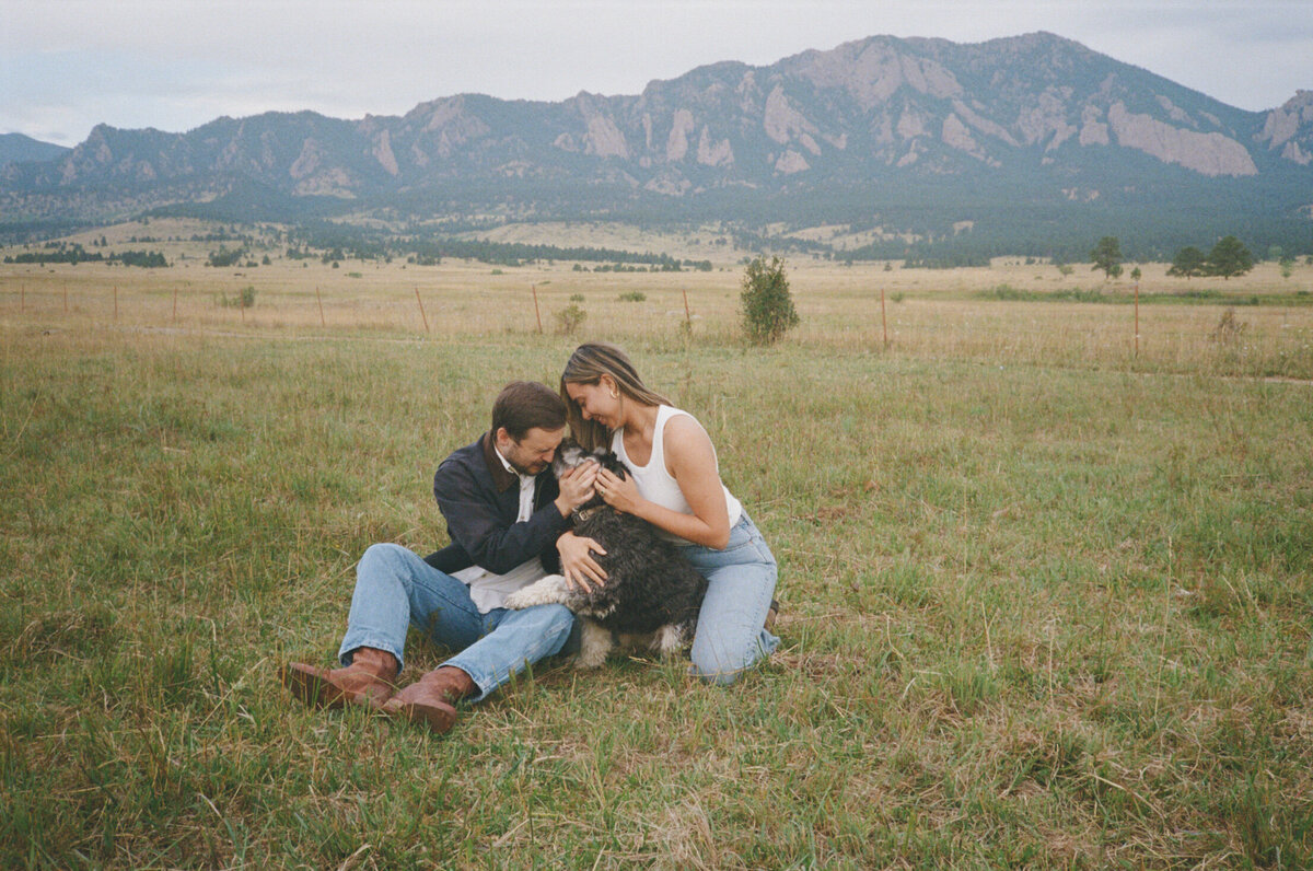 Lauren-Carly-Photo--Destination-Wedding-Photographer--Boulder-Colorado-Couples-Session--3034