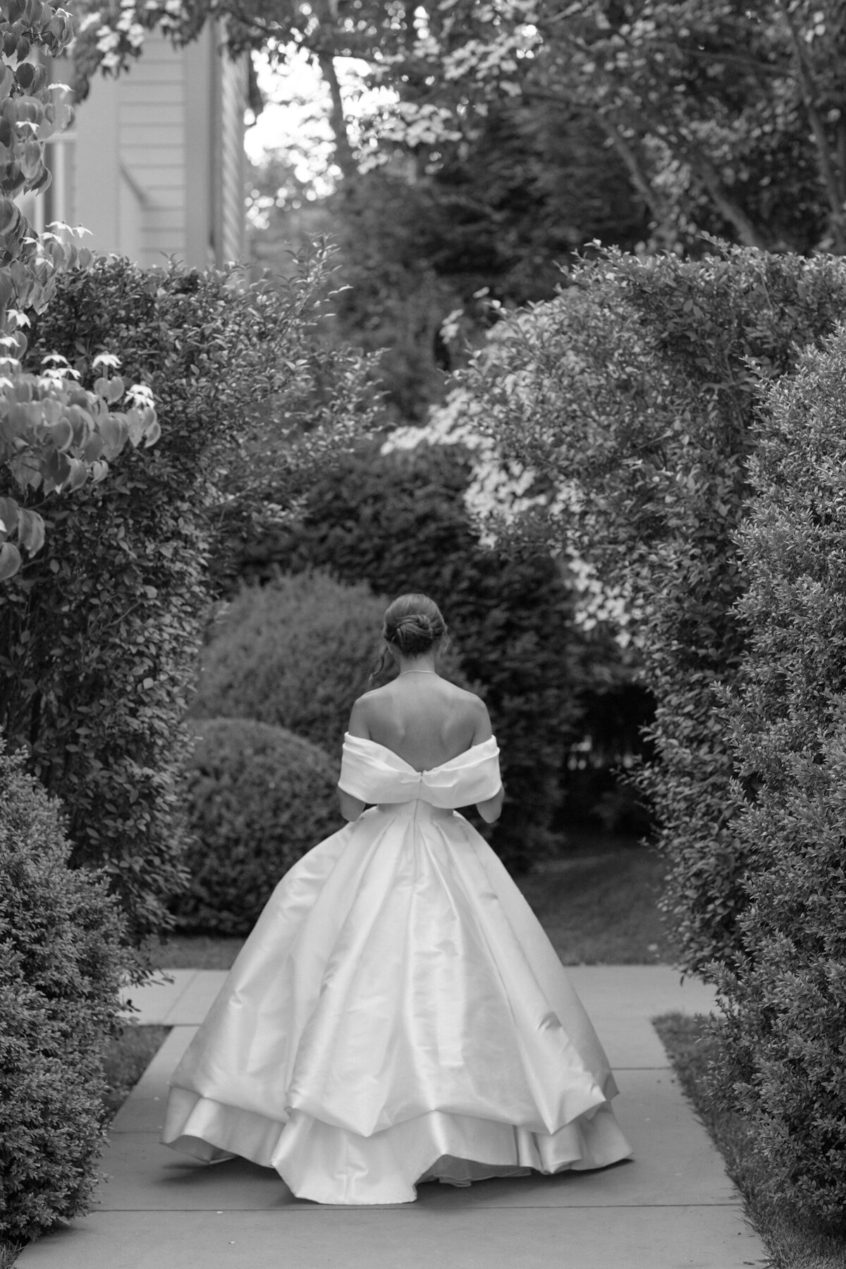 KateEdwardsWeddings_Lisa&Jacob_ValleyRockInn-138