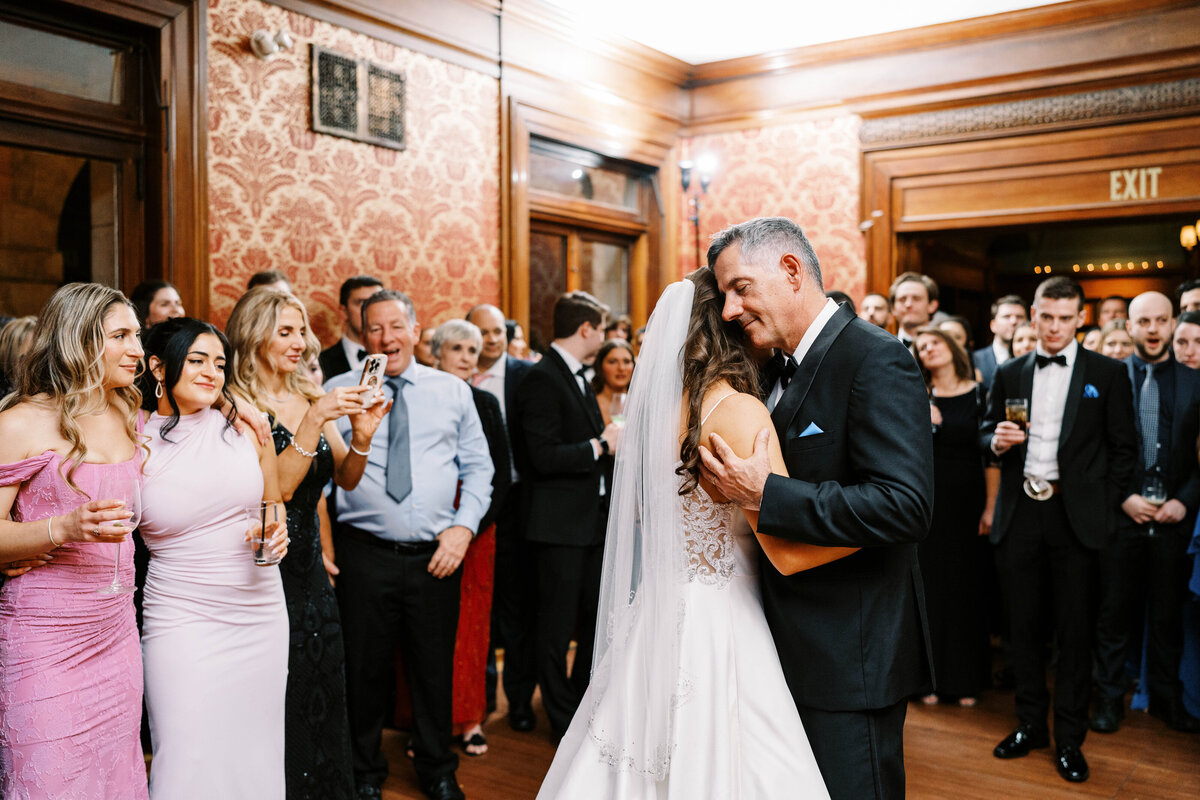 cairnwood-estate-spring-wedding-philadelphia-photographer-reception-party_086