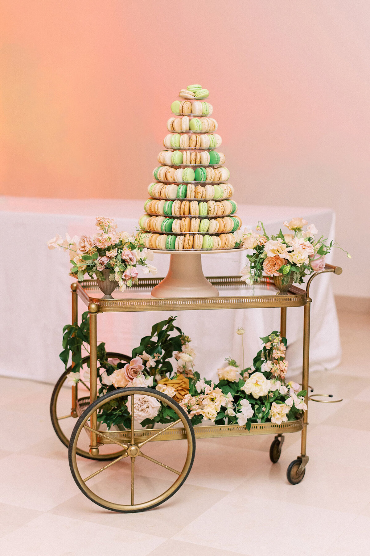 Maïlys Fortune Photography Husband Wife Wedding Weddings Photography France Switzerland Italy Timeless Dreamy Imagery Bilingual French English Destination Weddings Destination Wedding Provence French Riviera Paris Lake Como Tuscany175