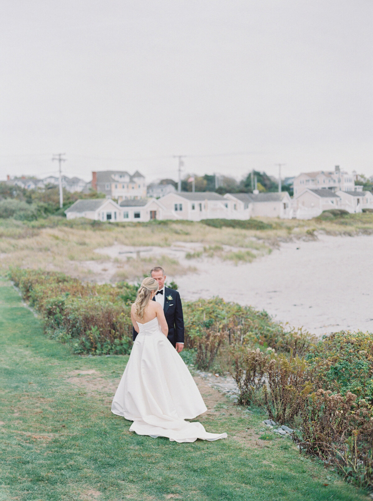 Emily March Photography Wilmington, North Carolina and Destination Wedding Engagement Photographer Heirloom Photography for Memorable Gatherings Light Airy Sentimental Imagery Images Weddings VaughanWedding_0164 copy