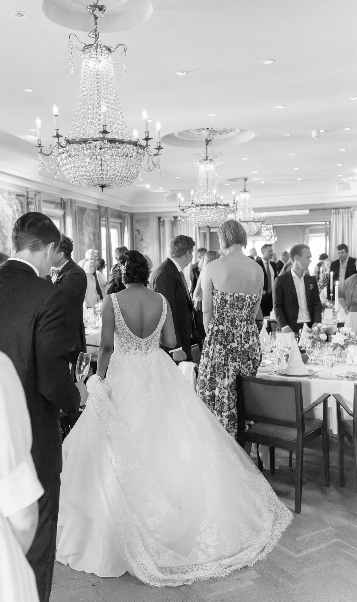 Destination Wedding Photographer Anna Lundgren in Stockholm Wedding at Stallmastaregarden Stockholm Sweden_138