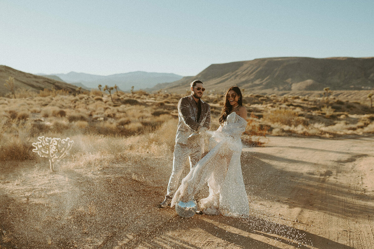 joshua-tree-national-park-elopement-photographer-dawn-photo-283