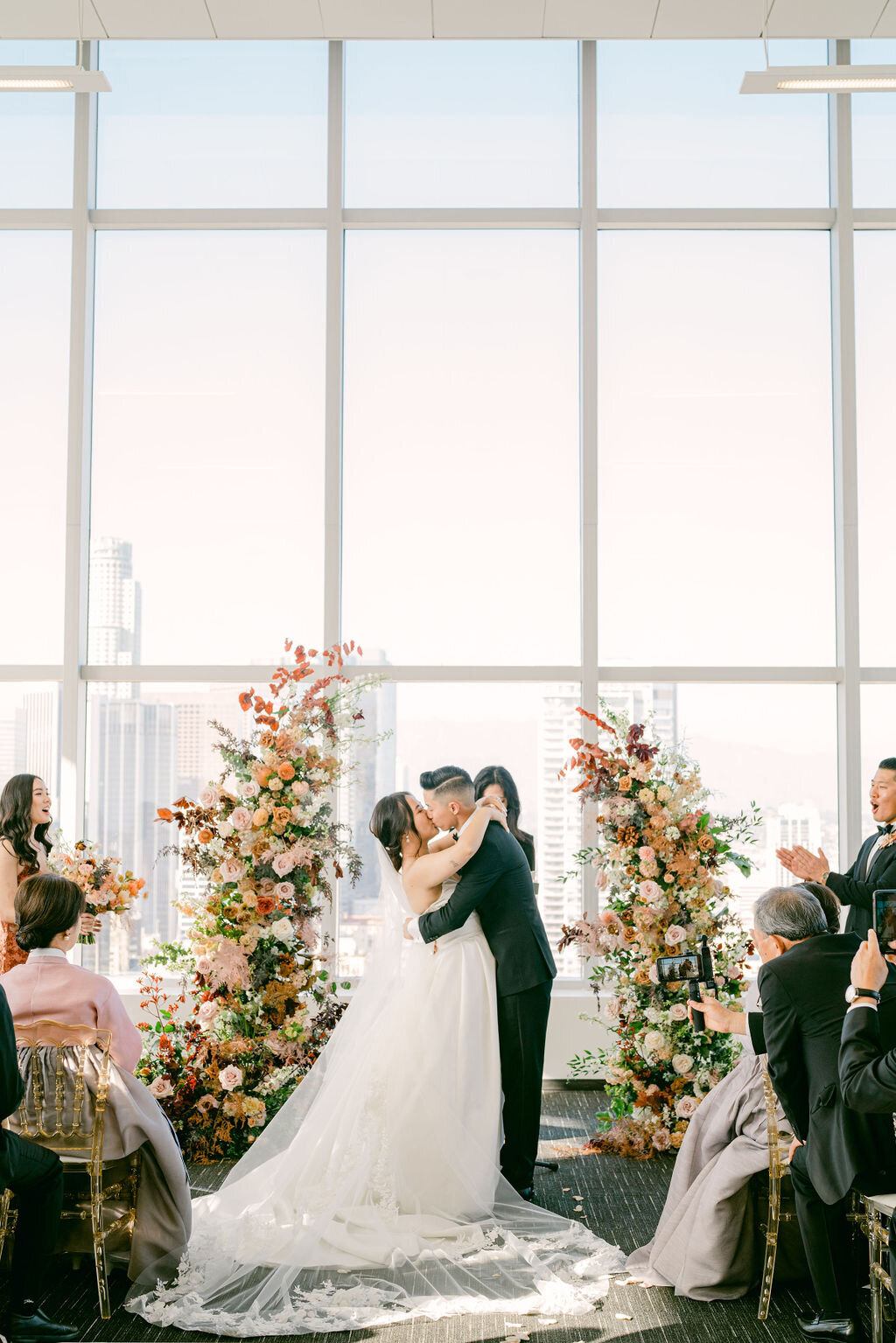 RINAANDEDDY_DTLA_LOSANGELESWEDDING_SALLYPINERAPHOTOGRAPHY_CCLWEDDINGS-682