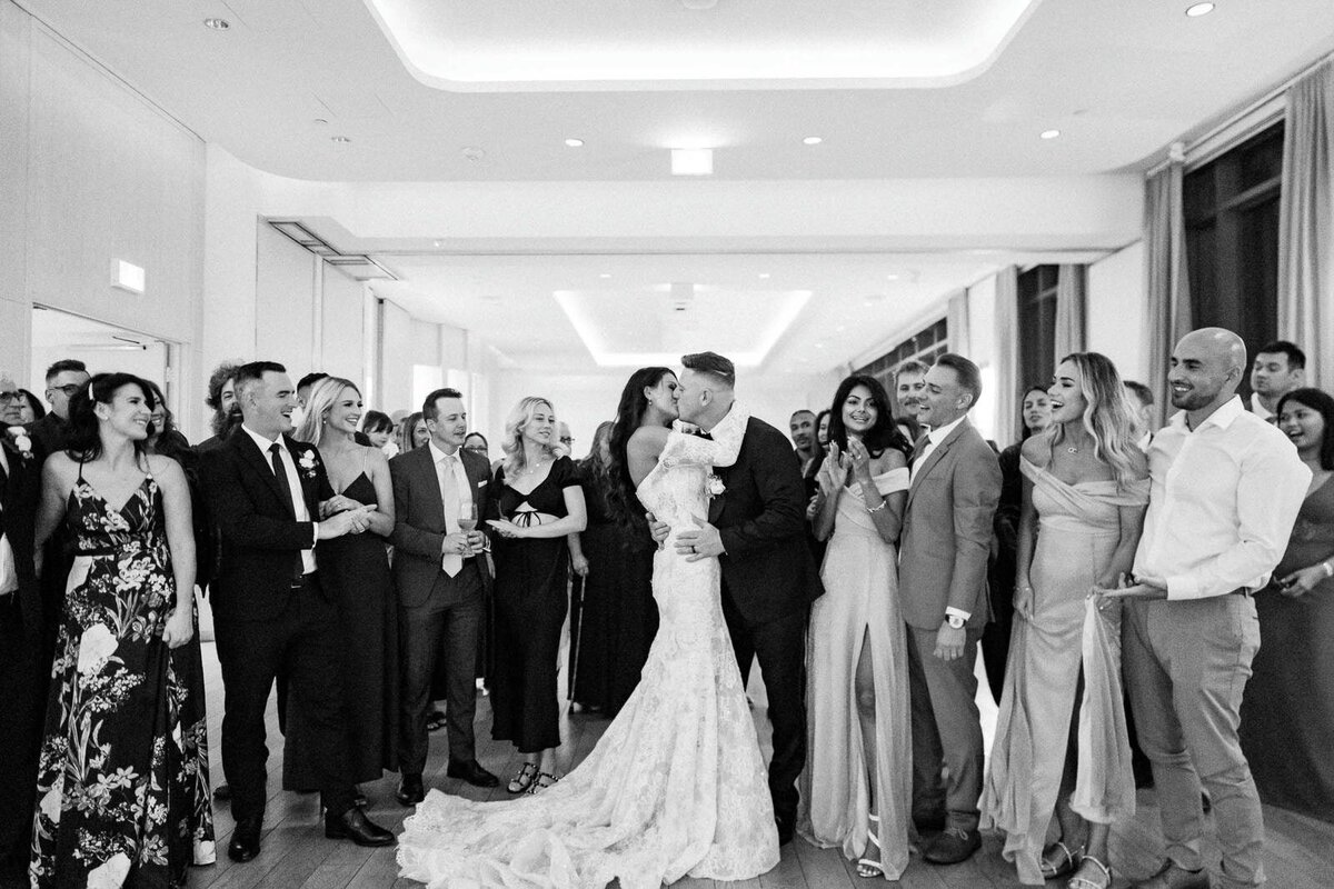 W9-Wedding-Photos-The-Pearle-Burlington-Lake-Ontario-Stephen-and-Oksana-2024-09-29-2500px-1264