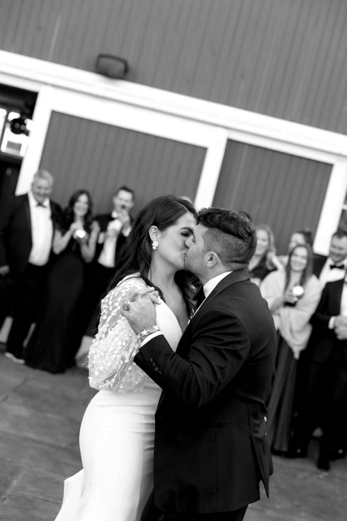 weddig-first-dance-upstate-new-york