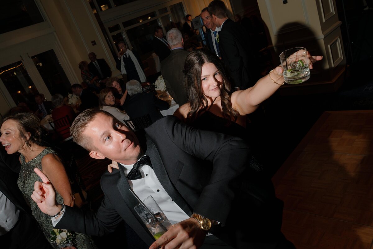 wedding-guests-dancing-with-glass
