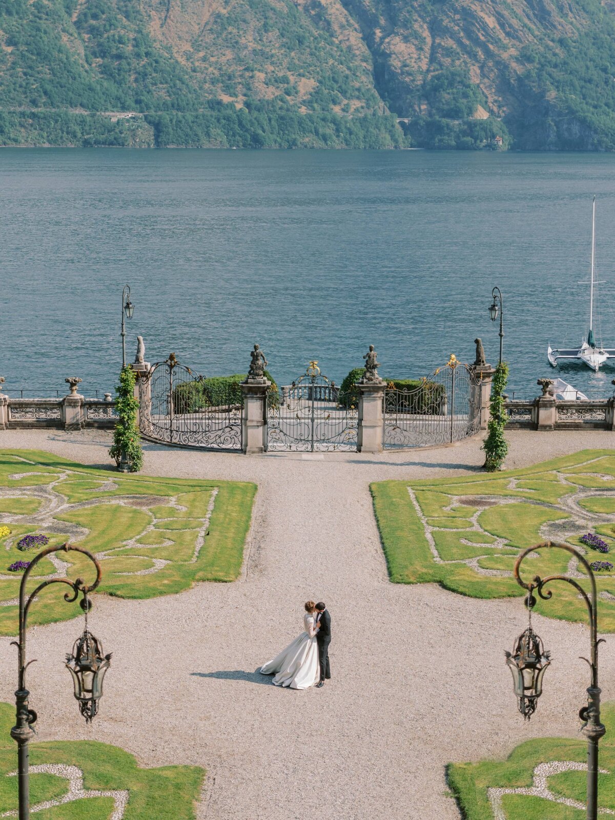 lake-como-wedding-photographer-villa-sola-cabiati-152