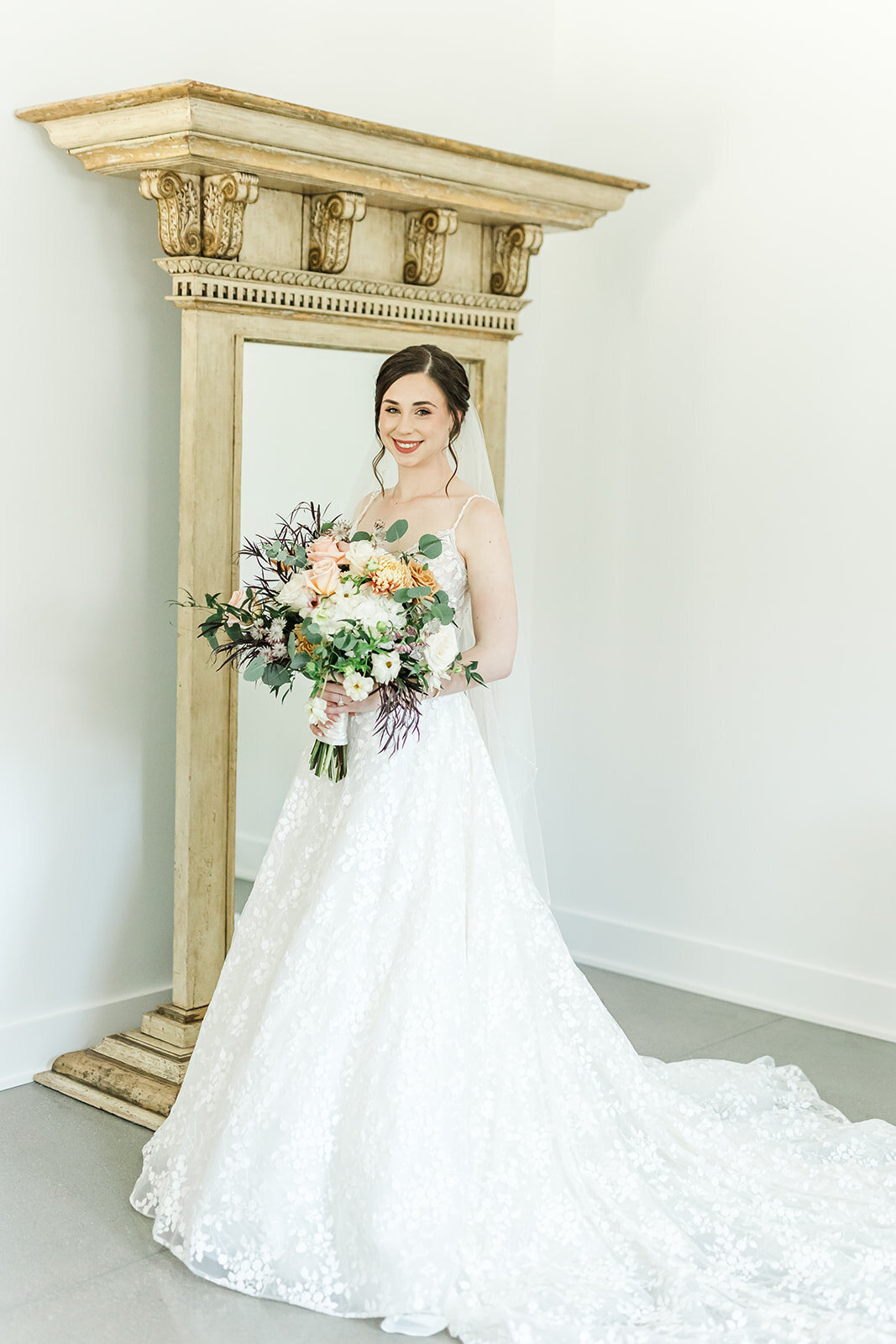williamsburgweddingphotographer-themainofwilliamsburgwedding-getting ready emily and daniel - 1 -207