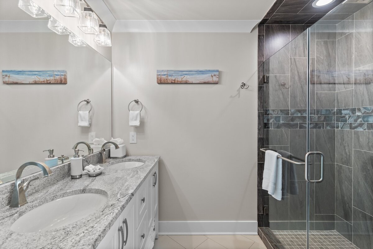 Luxury-Holden-Beach-Rentals-WI-Middle34